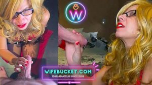 Homemade porn by Wifebucket - So hot when the missus puts on her orange lipstick and eats my cock